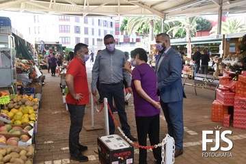 El Mercado de Telde visibiliza su compromiso contra la violencia de género/Francisco Javier Santana.